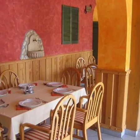 Sziget Hotel&Restaurant Bed & Breakfast 3*