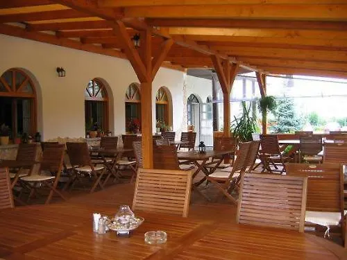 Sziget Hotel&restaurant Tarján